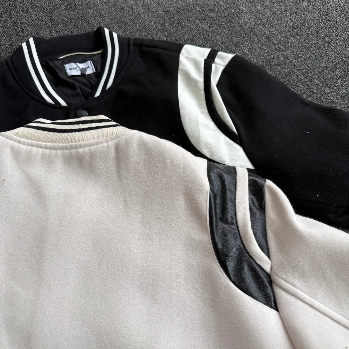 p260💰Model G64 Yves Saint Laurent 𝐒𝐚𝐢𝐧𝐭 𝐋𝐚𝐮𝐫𝐞𝐧𝐭 𝐏𝐚𝐫𝐢𝐬 SLP classic mixed wool woolen leather stitching jacket baseball jacket customized original accessories Wang Zha SLP✨ This classic jacket needs no introduction. Almost everyone at home and abroad owns one. The upper body is high-end and has a full street feel. The original camera is so sexy. Look at the details of the pictures. It’s so talented!  Color: black beige